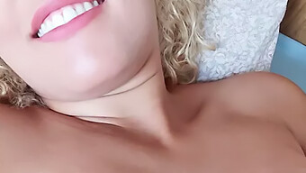 Video Pov Của Một Cô Bạn Gái 18 Tuổi Gầy Gò Với Nhũ Hoa To Bị Bạn Trai Đụ